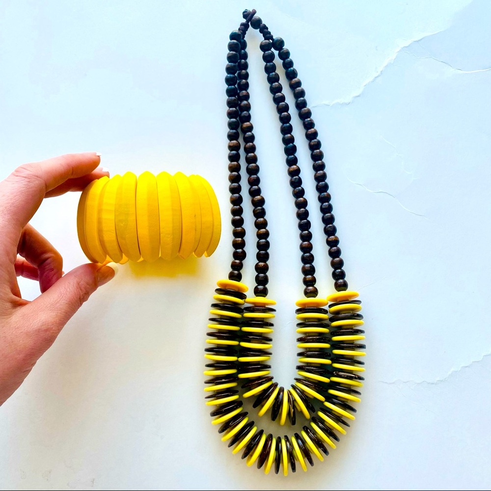 Set of 2 Yellow Bracelet and Necklace